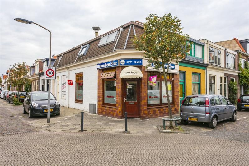 Patat of Friet? Je eigen snackbar in Haarlem  (Foto: Funda)