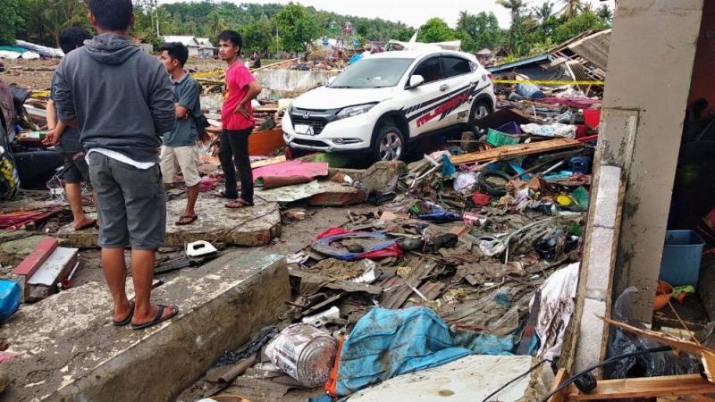 Rode Kruis staat slachtoffers van tsunami Indonesië bij (Foto: Red Cross International)