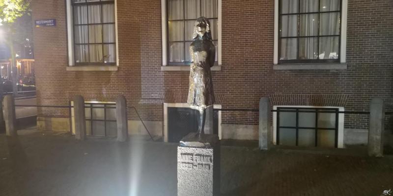 Anne Frank Stichting is merknaam 'Anne Frank' kwijt (Foto: FOK!)