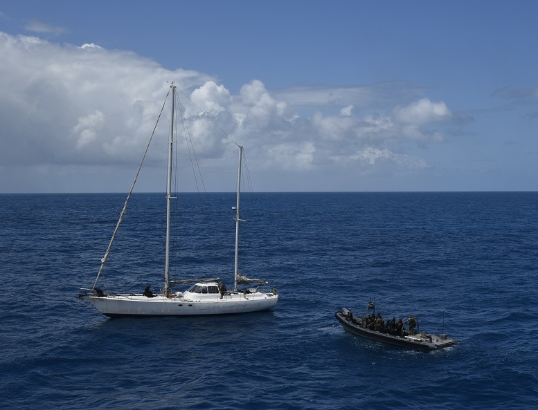Zr. Ms. Zeeland onderschept lading coke in de Caribische Zee  (Foto: Ministerie van Defensie)