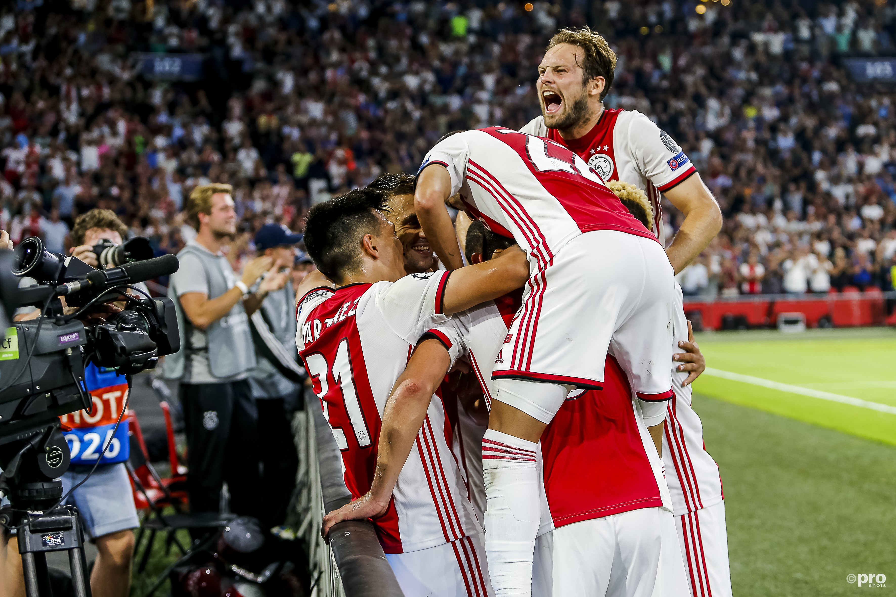 Ajax naar groepsfase Champions League (Pro Shots / Niels Boersema)