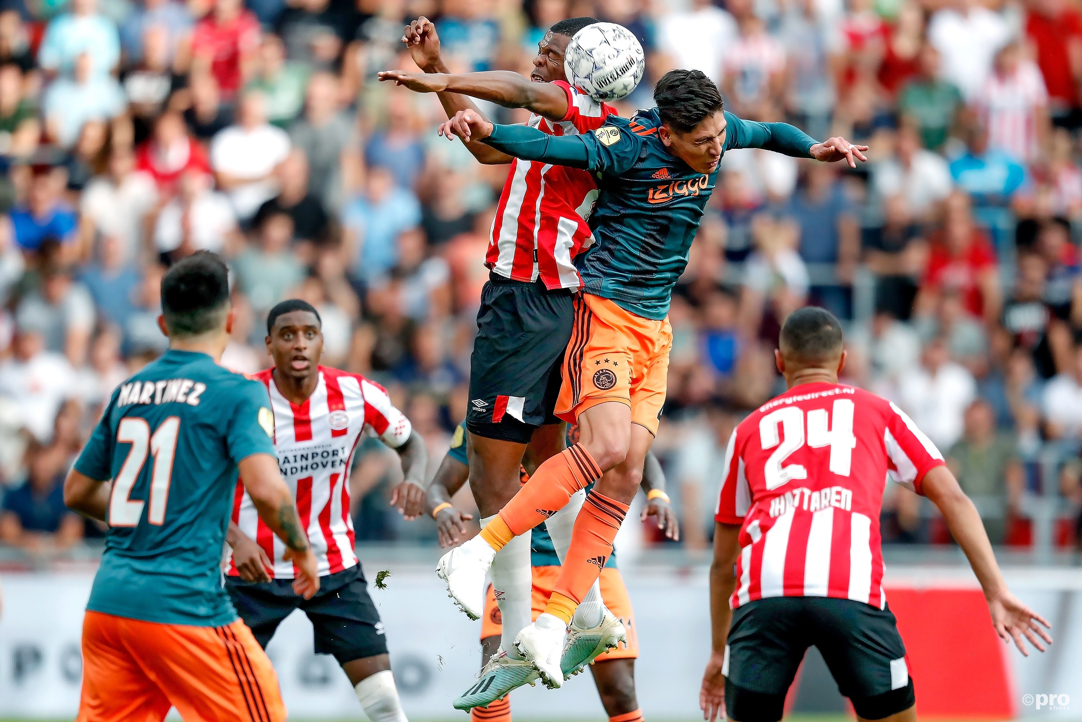 PSV en Ajax delen de punten in topper (Pro Shots / Stanley Gontha)