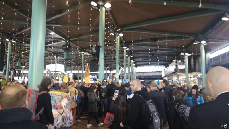 Protestival Schiphol  (Foto: FOK! )