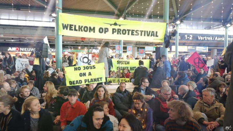Protestival Schiphol  (Foto: FOK! )