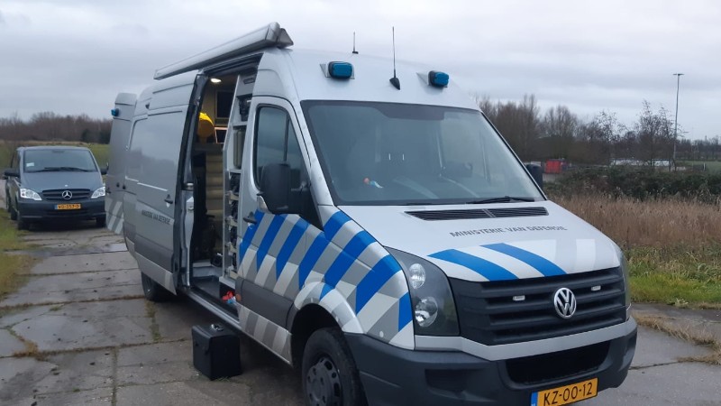 De EOD ter plaatse in Vlaardingen (Afbeelding: Politie)