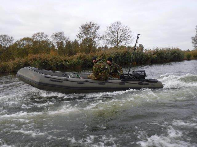 Een aanvalsboot tijdens de acceptatietest (foto: Ministerie van Defensie)