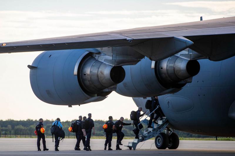 Het Urban Search and Rescue (USAR)-team vloog vanaf Vliegbasis Eindhoven naar Beiroet (Afbeelding: Defensie)