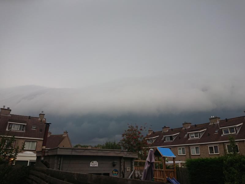 Onweer in de Kop van Noord-Holland (Foto: DJ_Koelkast)