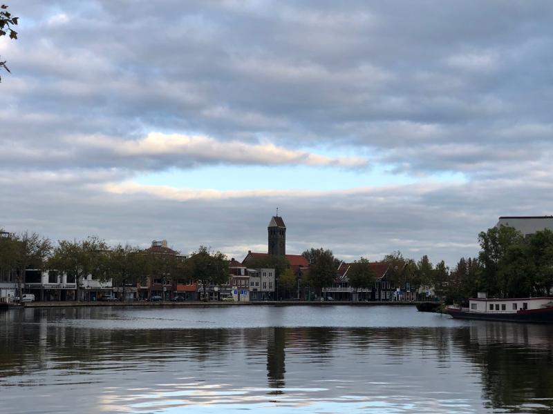 Rustig water in Wormerveer. Week of 2 geleden (Foto: Charged)