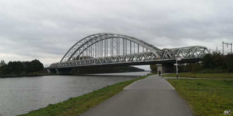 Een brug, maar niet te ver (Foto: FOK!)