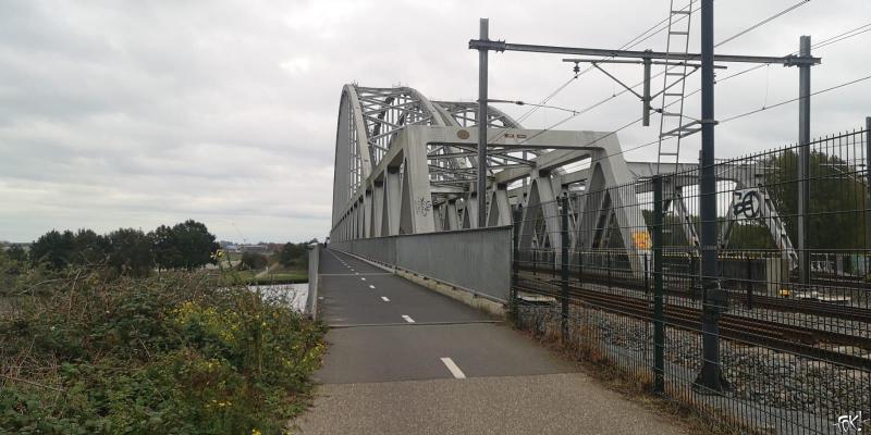 Een brug, maar niet te ver (Foto: FOK!)