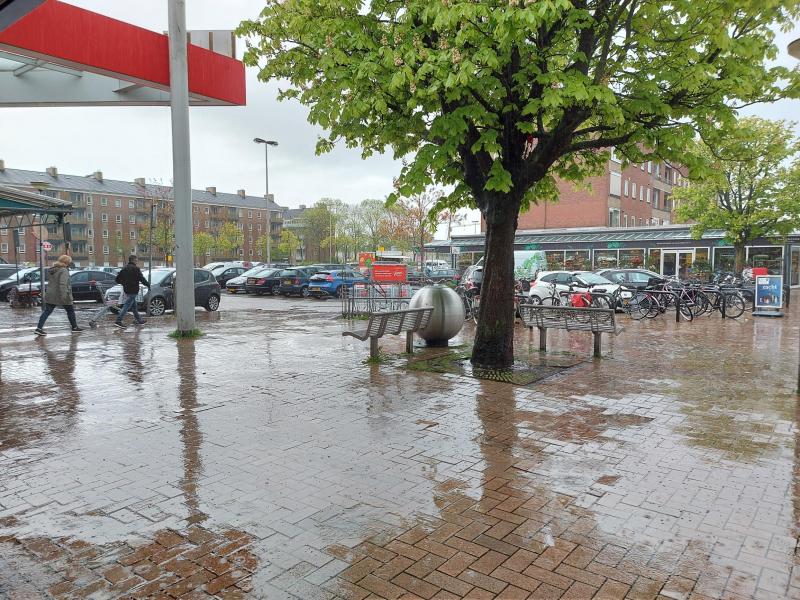 Buienradar zei dat het droog zou zijn na 10:00, de werkelijkheid was echter anders om 13:30 (Foto: Pukeko)