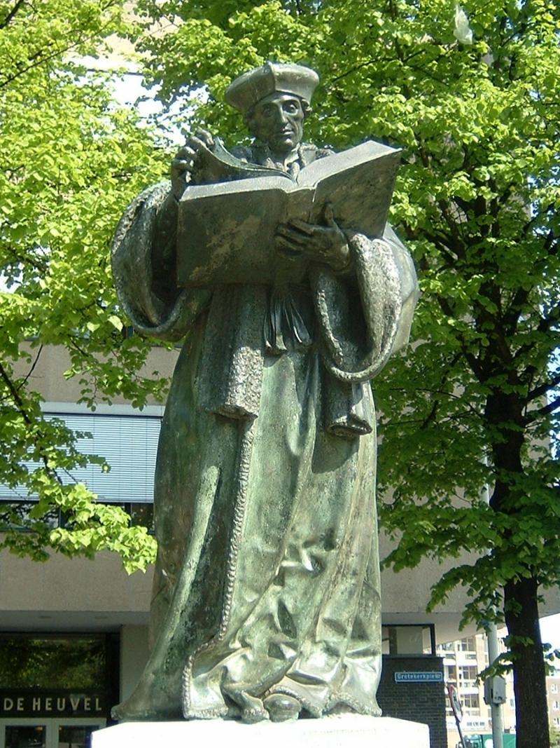 Het Erasmusbeeld (WikiCommons)