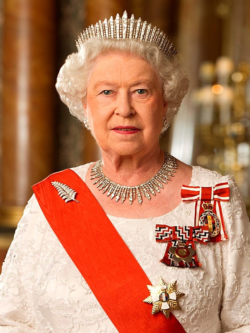 Queen Elizabeth II in 2011 in de blauwe kamer in Buckingham Palace  (Foto: Wikimedia Commons )