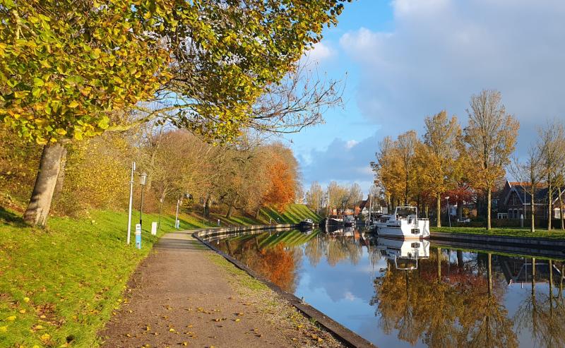 Is het een spiegel? Nee, het is windstil (Foto: aloa)