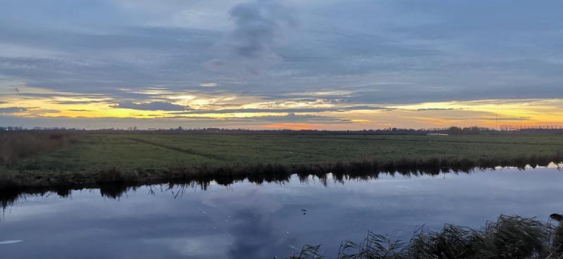 Een mooi uitziht vanaf station Wormerveer (Foto: DJMO)