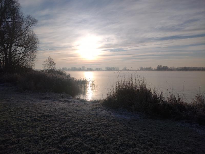 Een waterig zonnetje in Kerkdriel (Foto: suijkerbuijk)