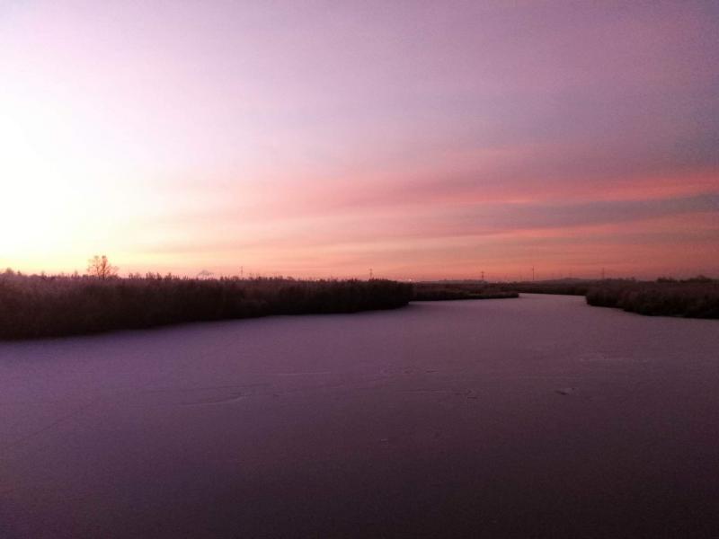 Zonsondergang vorige week in Westzaan (Foto: PLY)