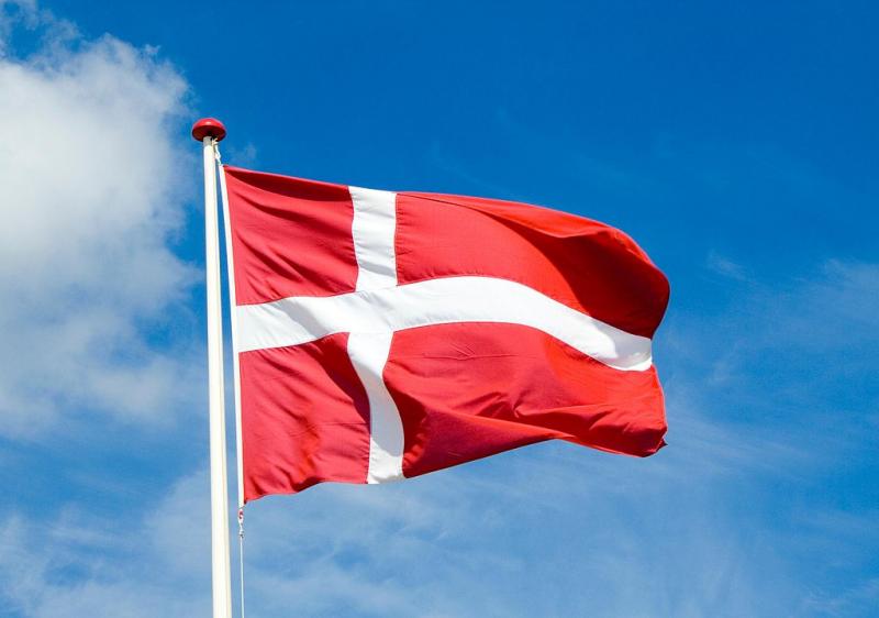 De Deense vlag (WikiCommons/Jacob Bøtter)