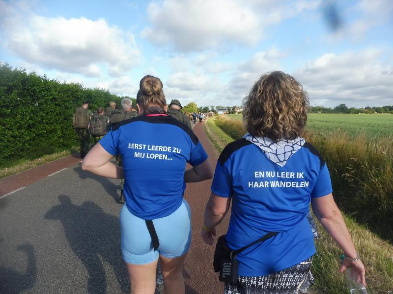 4Daagse 2024 dag 1 - De dag van Elst -1(@qltel) (Foto: qltel)
