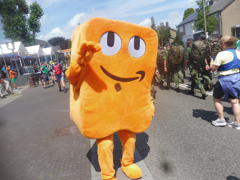 4Daagse 2024 dag 3 - De dag van Groesbeek 11 (@qltel)