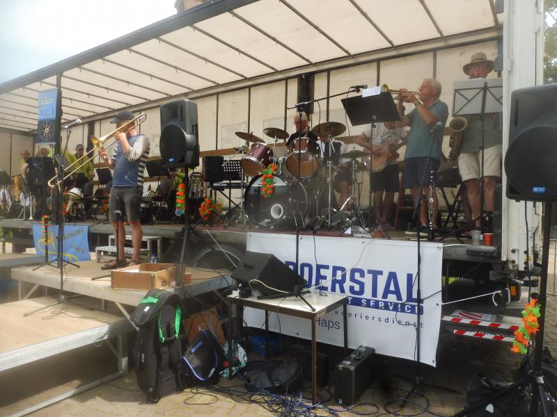 4Daagse 2024 dag 4 - Van Cijk naar de Via Gladiola 6 (@qltel)