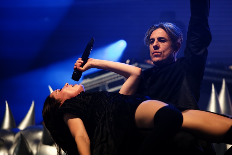 Lowlands 2024: Confidence Man (Foto: Peter Breuls)