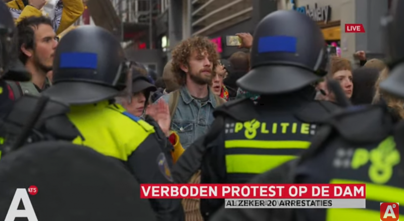 Verboden demonstratie op de dam (@ AT5 op YouTube)