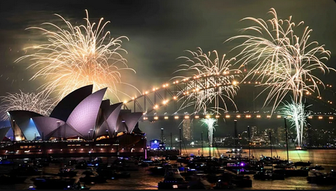 Happy New Year 2025 Sydney (@ Euronews on YouTube 311224)