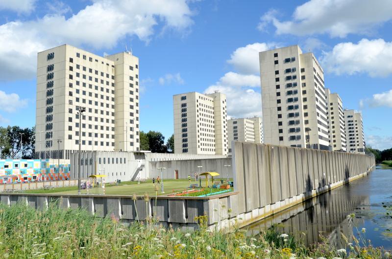 Bijlmerbajes 2017, toen in gebruik als AZC (@ Wikimedia Commons) Bijlmerbajes 2017, toen in gebruik als AZC (@ Wikimedia Commons)