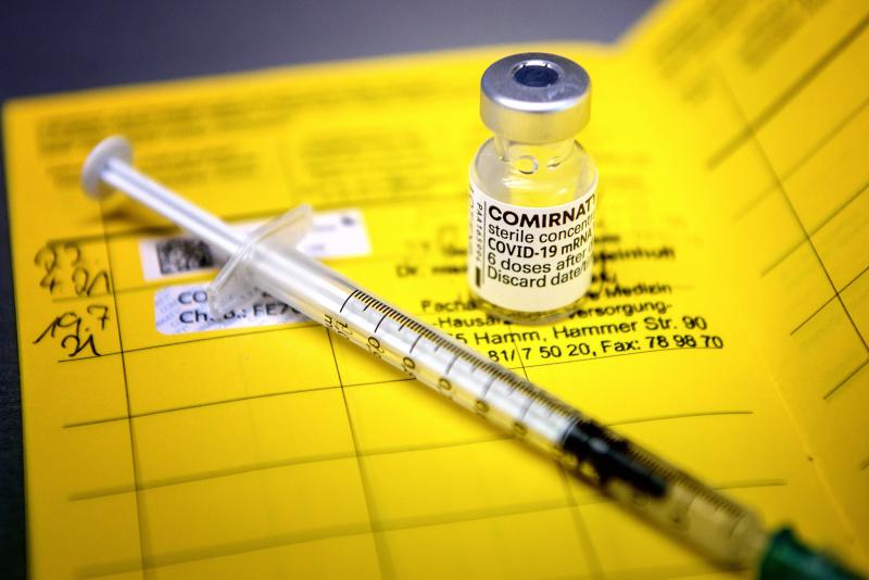 Comirnaty Pfizer-Biontech coronavaccin (@ Wikimedia Commons) Comirnaty Pfizer-Biontech coronavaccin (@ Wikimedia Commons)