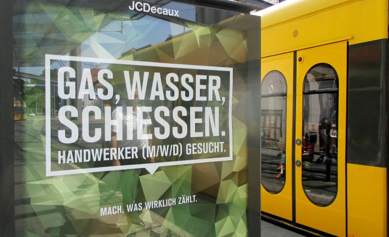 Advertentie Bundeswehr Plats Dresden ( Wikimedia Commons)