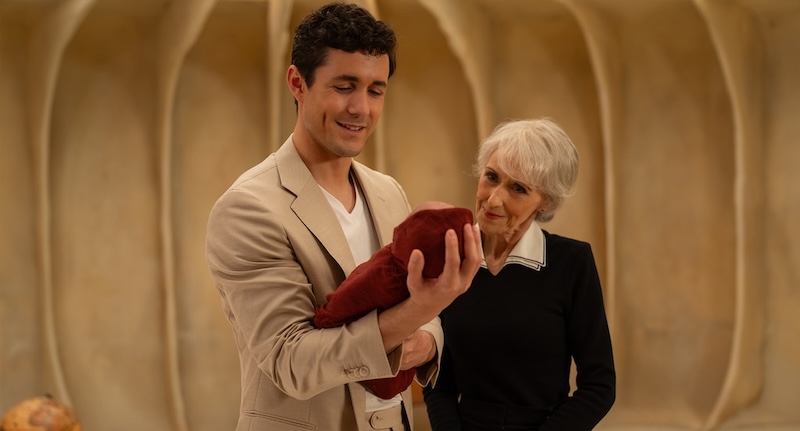 Doctor Who - Wish World: Jonah Hauer-King en Anita Dobson