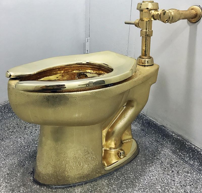 Kunstwerk America - gouden toilet in Guggenheim Museum (@WikimediaCommons) 