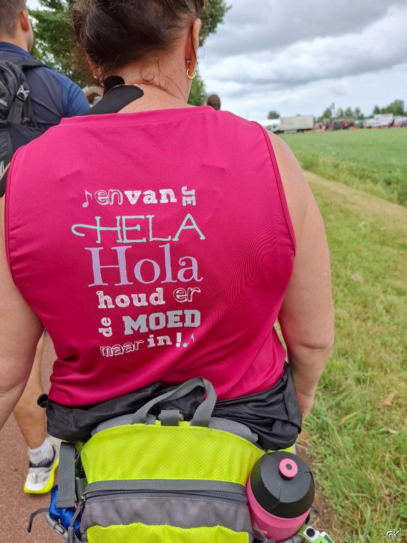 De 4 Daagse dag 2 -De dag van Wijchen - Roze woensdag 12 (Foto: qltel)