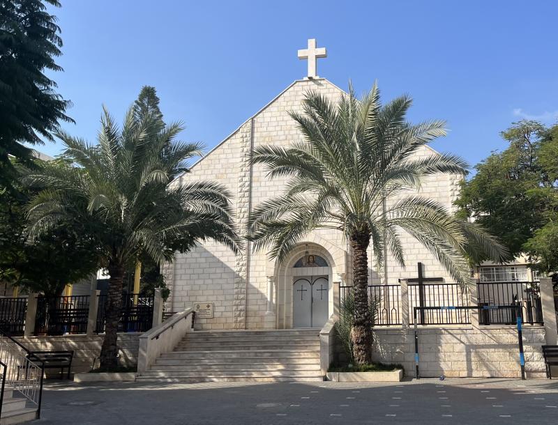 Holy Family Church in Gaza voor de beschieting (@WikimediaCommons) 
