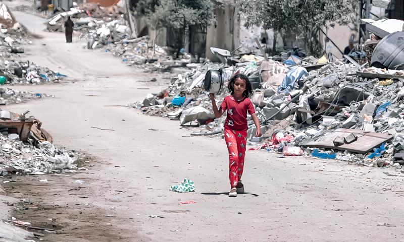 Meisje in Gaza augustus 2024 (@Wikimedia Commons)