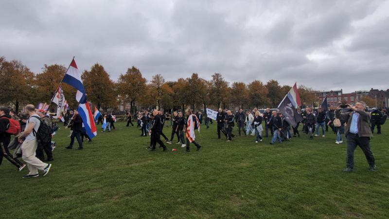 Anti immigratie demonstratie Amsterdam  (Foto: FOK!)