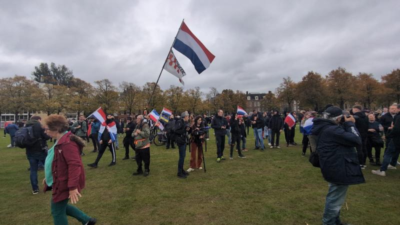 Anti immigratie demonstratie Amsterdam  (Foto: FOK!)