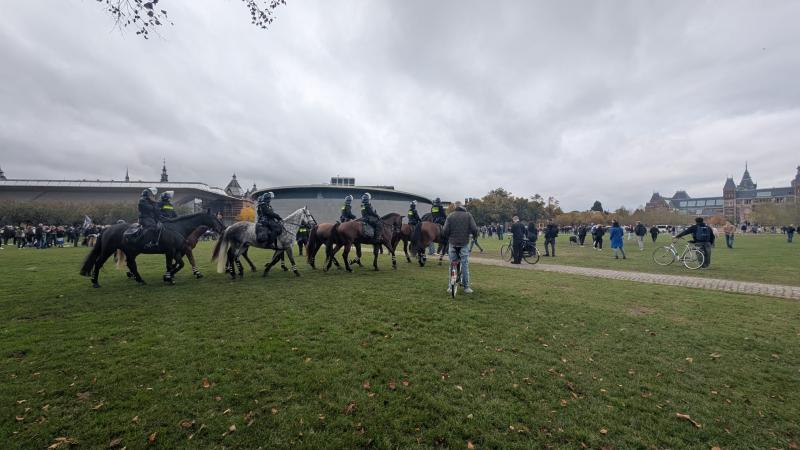Anti immigratie demonstratie Amsterdam  (Foto: FOK!)