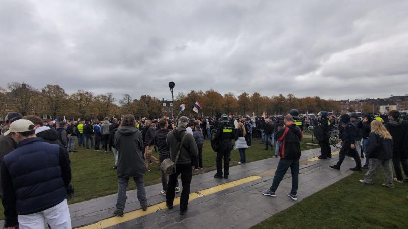 Anti immigratie demonstratie Amsterdam  (Foto: FOK!)