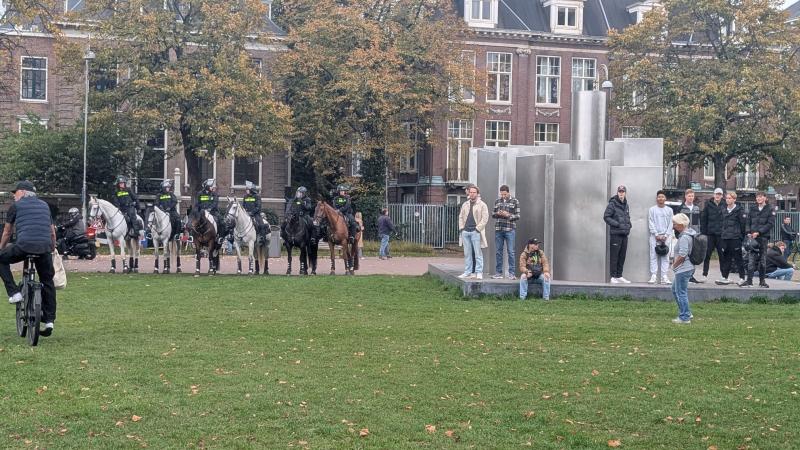 Anti immigratie demonstratie Amsterdam  (Foto: FOK!)