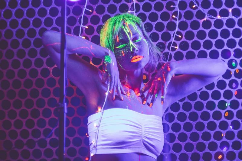 Neon disco (@Pixabay)