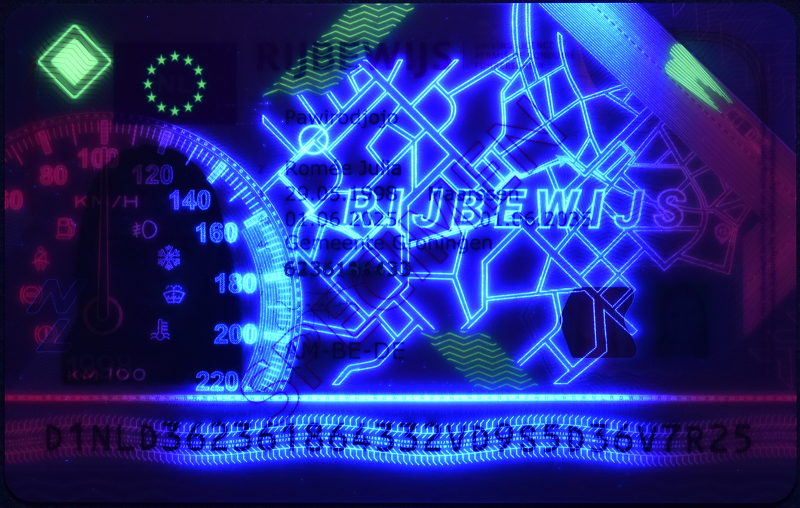 Het nieuwe rijbewijs onder ultraviolet licht (@RDW 2025)