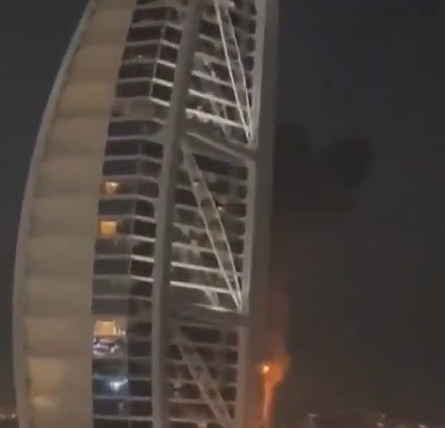 Burj Al Arab in de fik na aanval Burj Al Arab in de fik na aanval