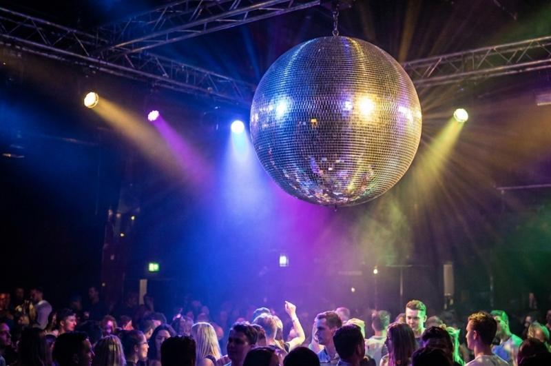 Disco! (@Gemini-AI-impressie) 