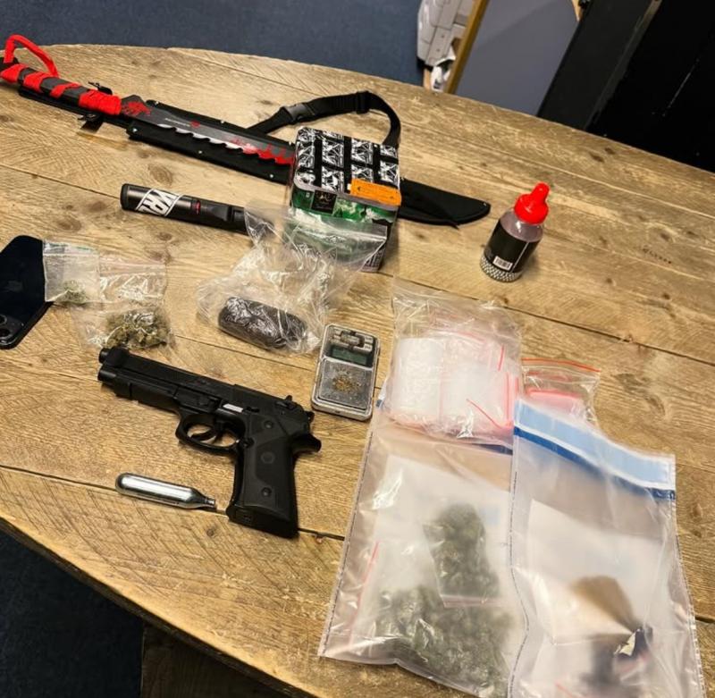 De door de politie aangetroffen goederen (Foto: Instagram: politie_gouda)