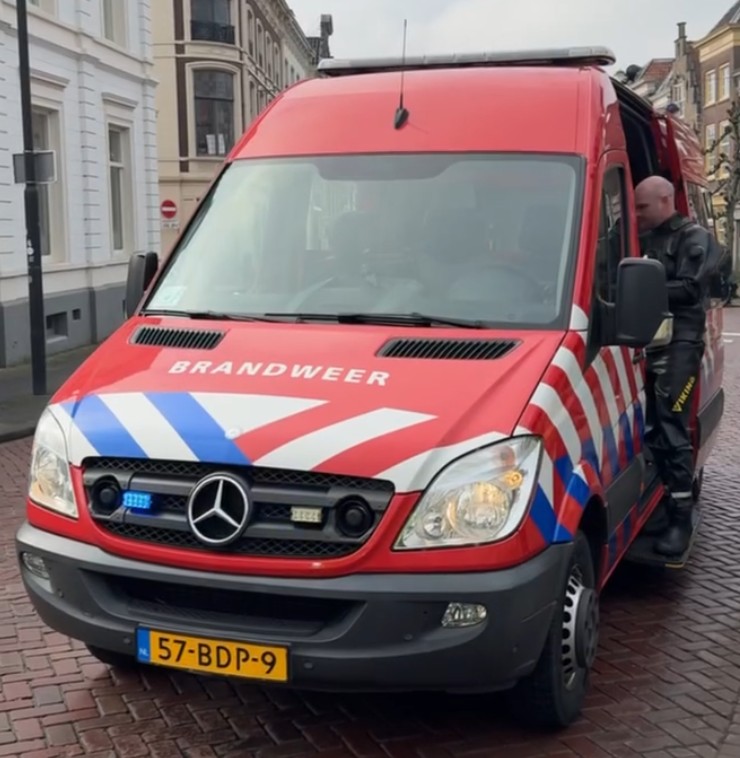 Brandweer - duikteam (Foto: instagram Pol_Dordrecht)