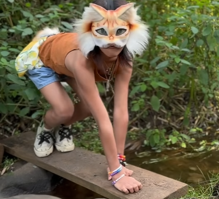 Female Therian (Afbeelding: YouTube Screenshot)