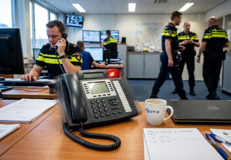 Politie vaak slecht bereikbaar via 0900-8844 (@Gemini-AI-impressie) 